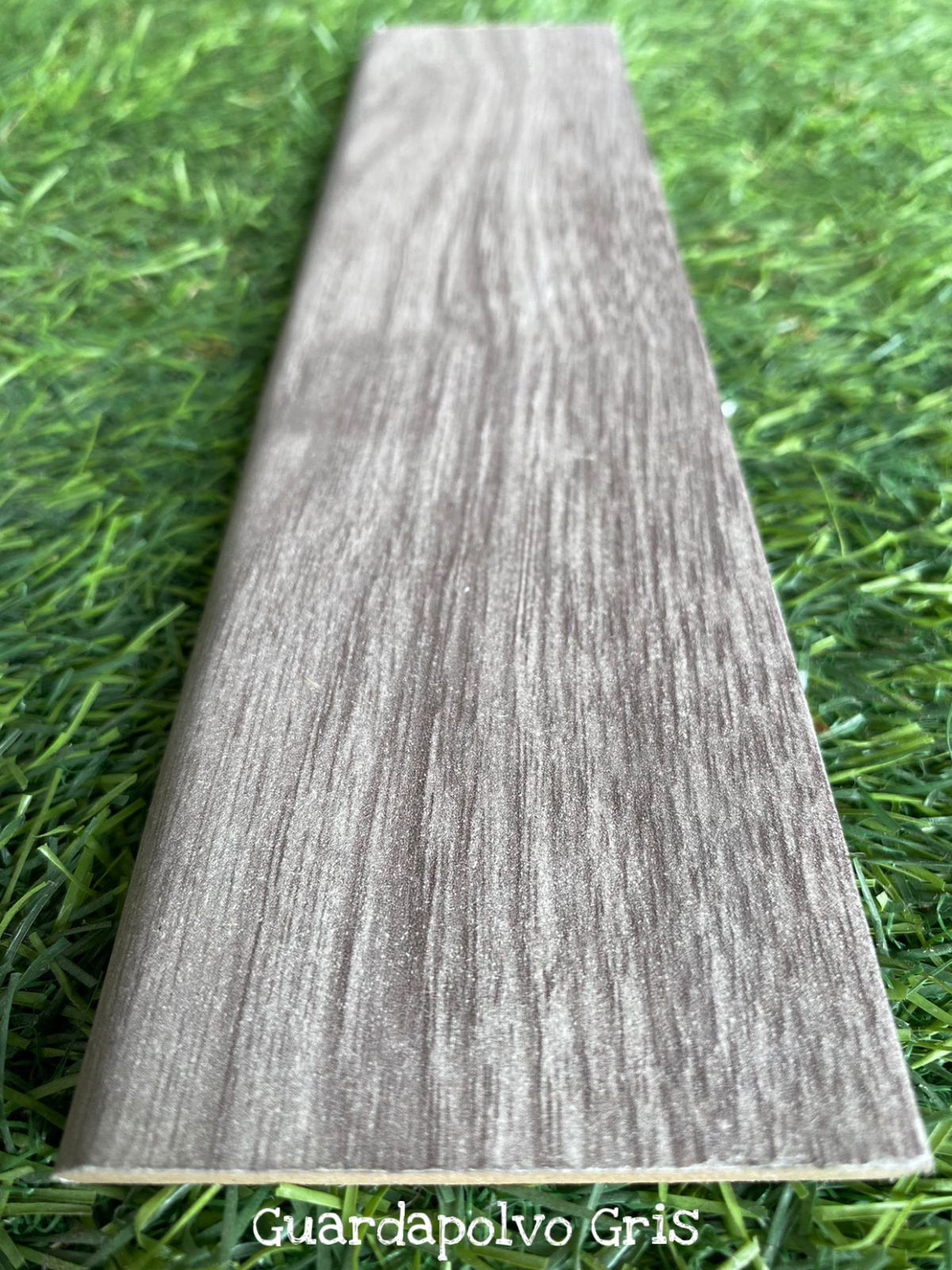 Moldura Guardapolvo Gris